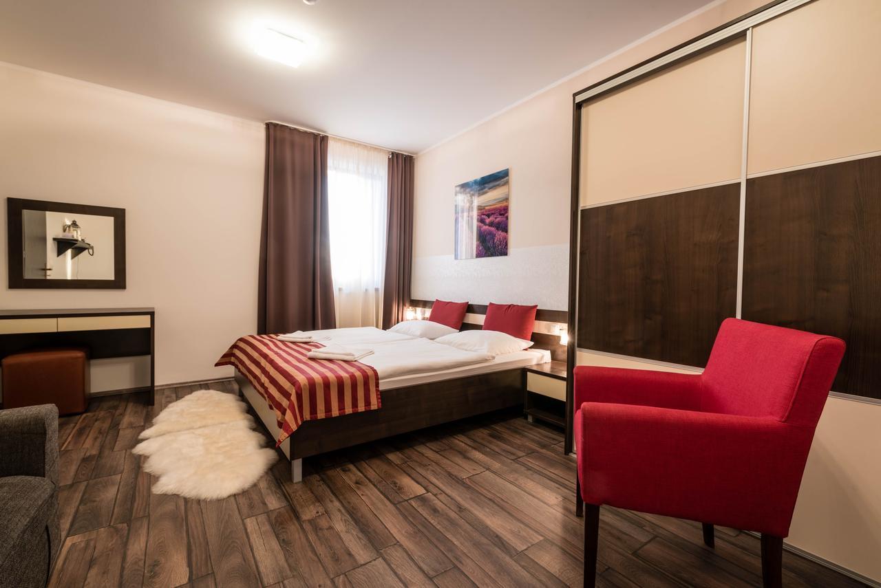 Apartman Mirka - Hotel Luka Бешенёва Экстерьер фото